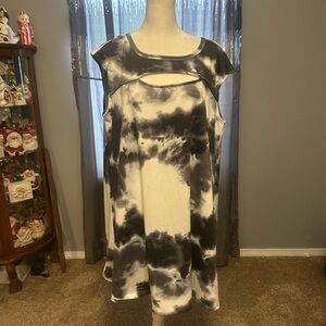 Fantastic Fawn Monochrome Tie-Dye Mini Dress